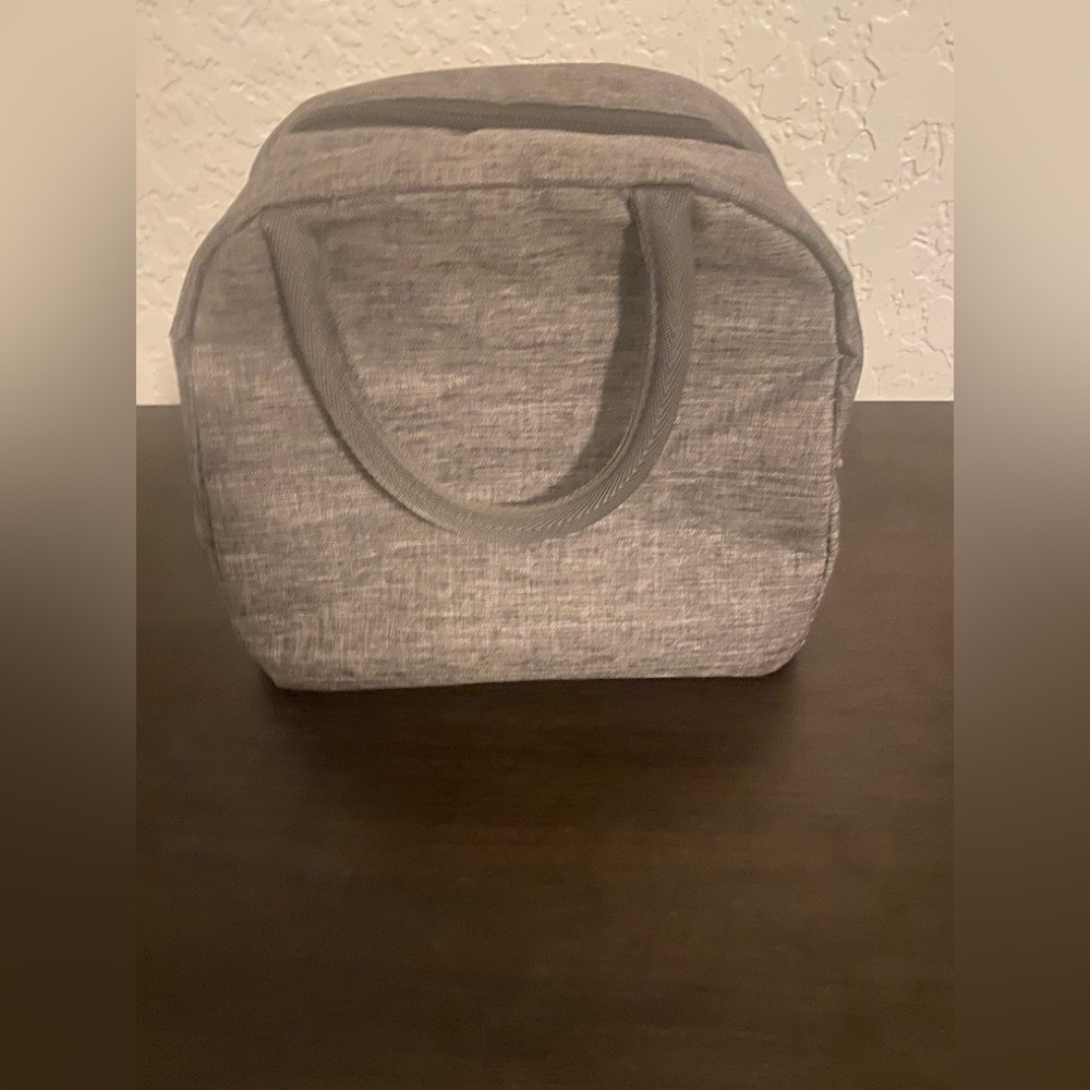 INSULATED LUNCH BOX